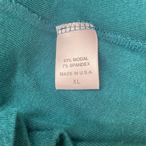 Sweater - Picture 4 of 7